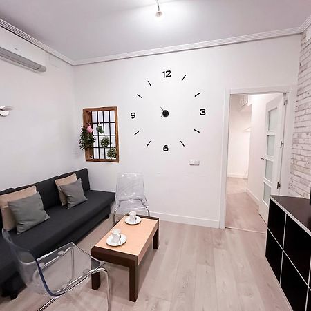 Appartamento Charming Vibrant Madrid Esterno foto